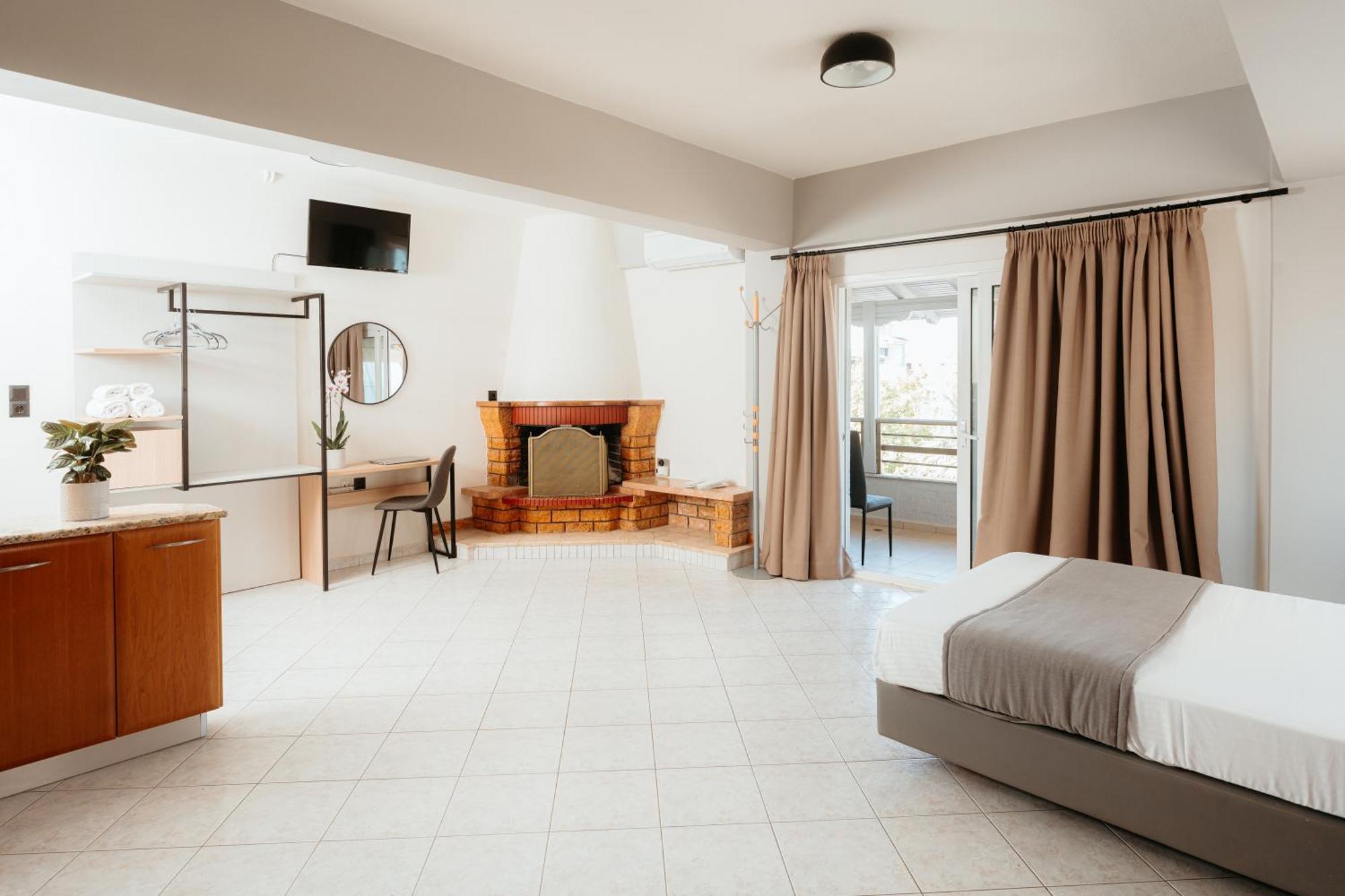 Aqua Beachfront Elegant Hotel Olympic Beach Exterior photo
