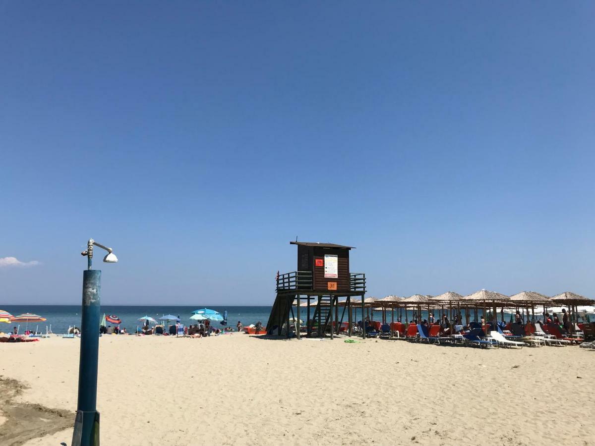 Aqua Beachfront Elegant Hotel Olympic Beach Exterior photo